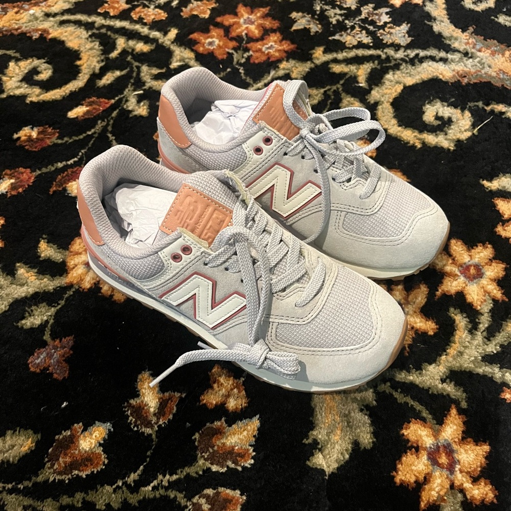 New Balance Light Gray and Peach Sneakers